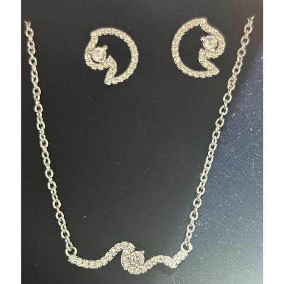 Montana Silversmiths Crystal Post Earrings And Necklace Jewelry Set Western Teen